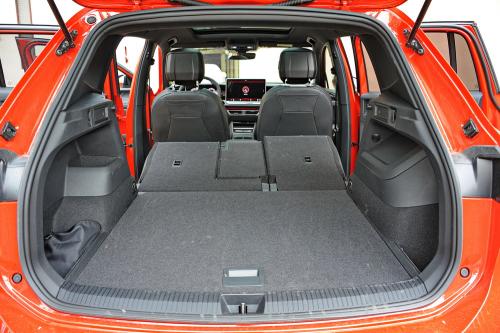 Volkswagen_Tiguan_2024_Foto_Dmotion_023_resize