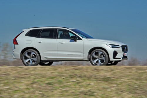 Volvo_XC60_T8_2022_011