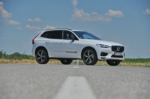 Volvo_XC60_T8_Recharge_034