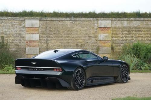 aston-martin-victor_7